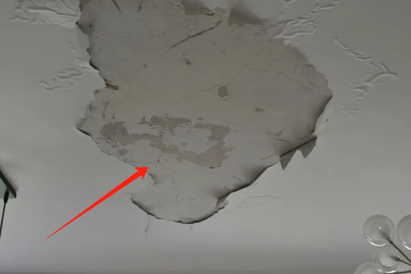 屋顶漏水唔知点算？一文揭秘屋顶漏水要找谁