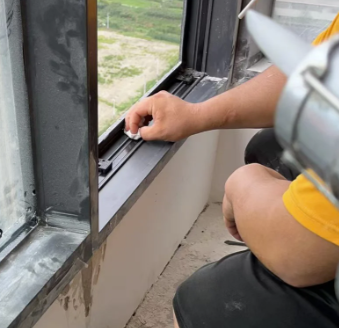 新屋窗户漏水怎么办？防漏老专家提供专业的咨询服务